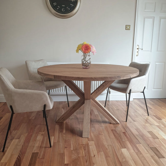 Solid Oak Round  Dining Table by Strachel A.F. / Oak Star Frame