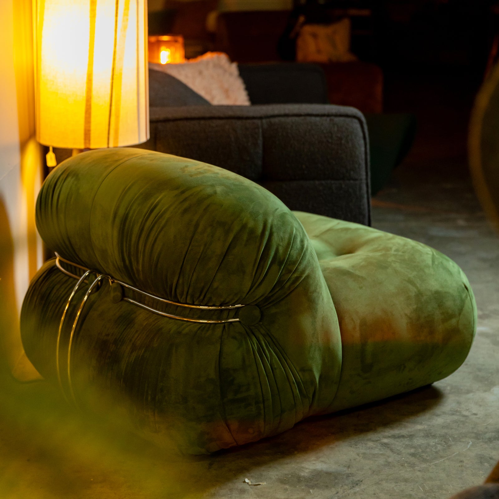 Soriana Style Lounge Chair Suede Green