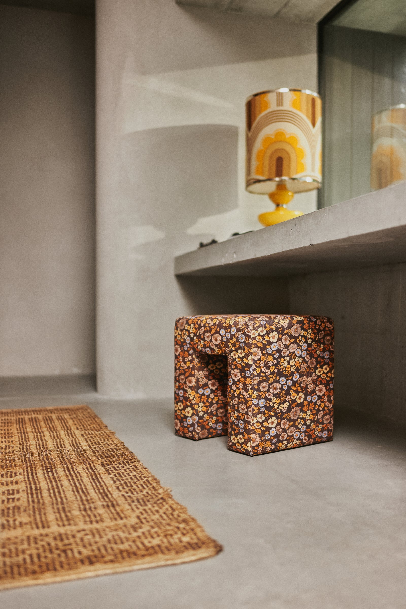 HKliving Lobby Stool Bloom
