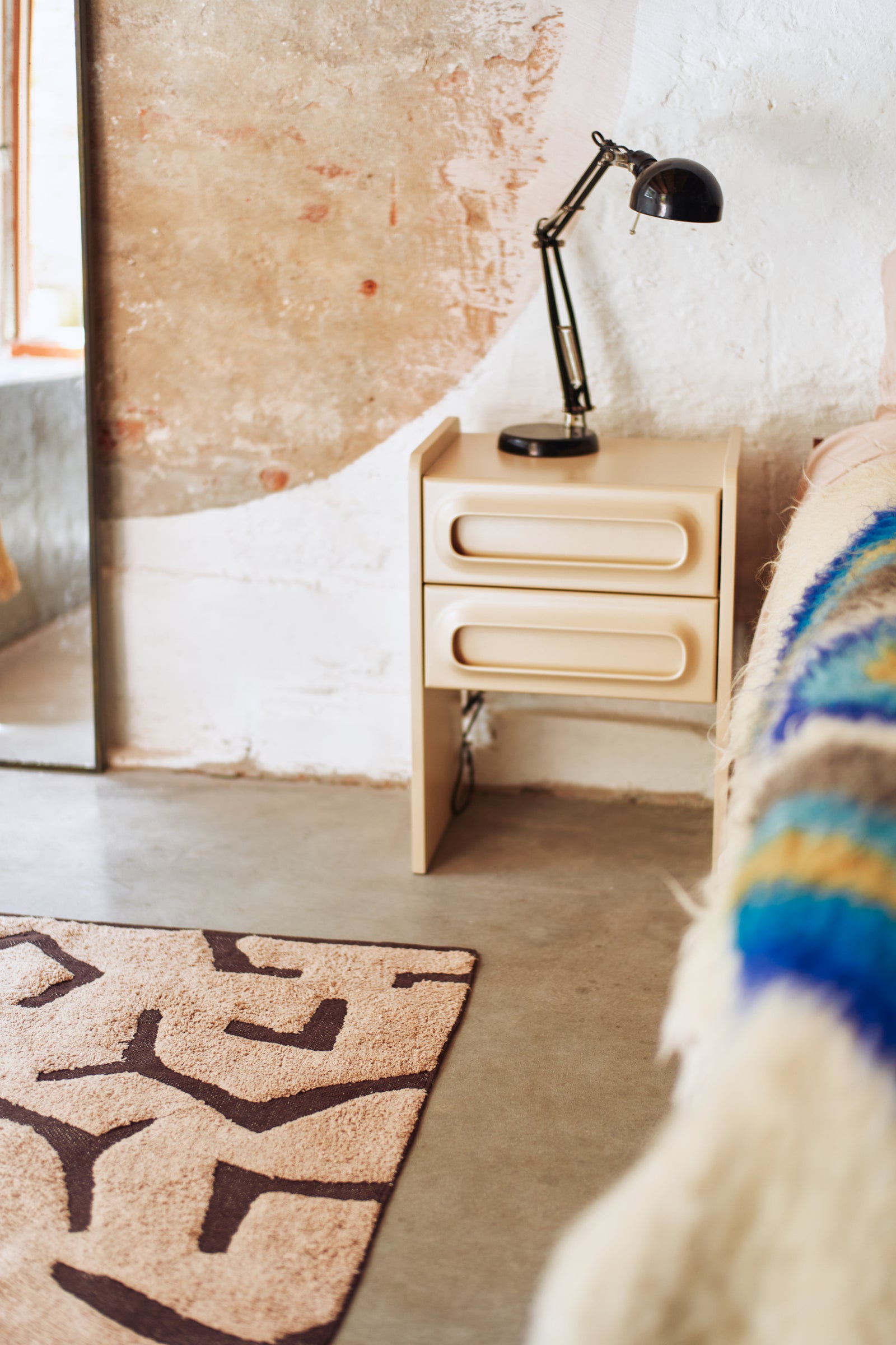 HKliving Space Nightstand Cream