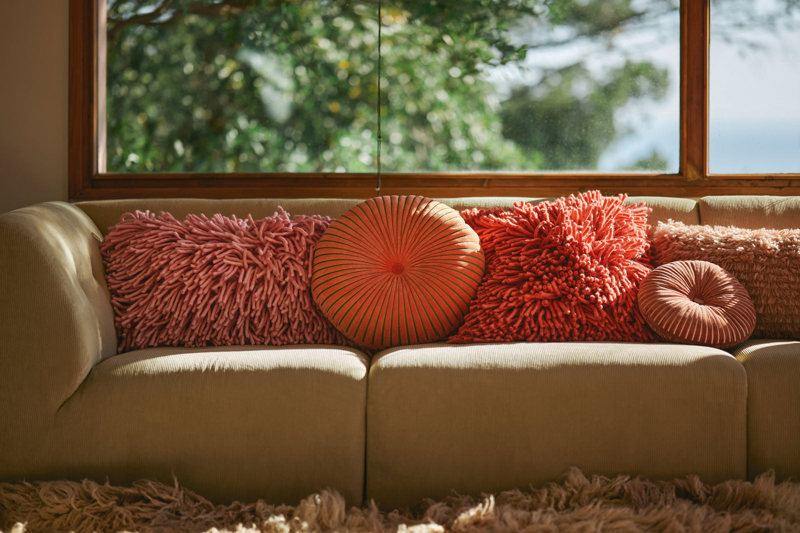 HKliving Round Ripple Cushion Burgundy ø35cm