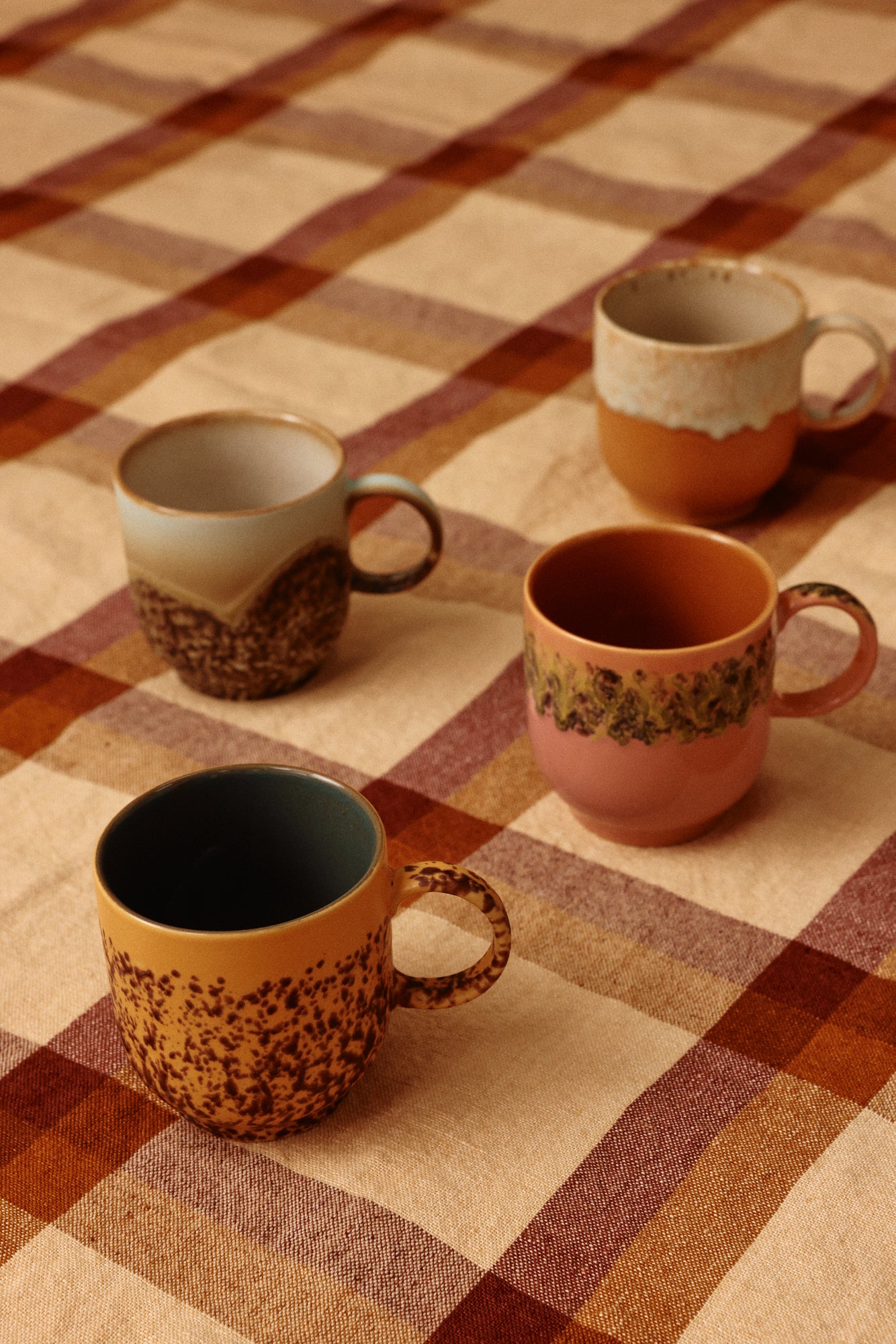 HKliving 70s Ceramics: Coffee Mugs Cape, set of 4