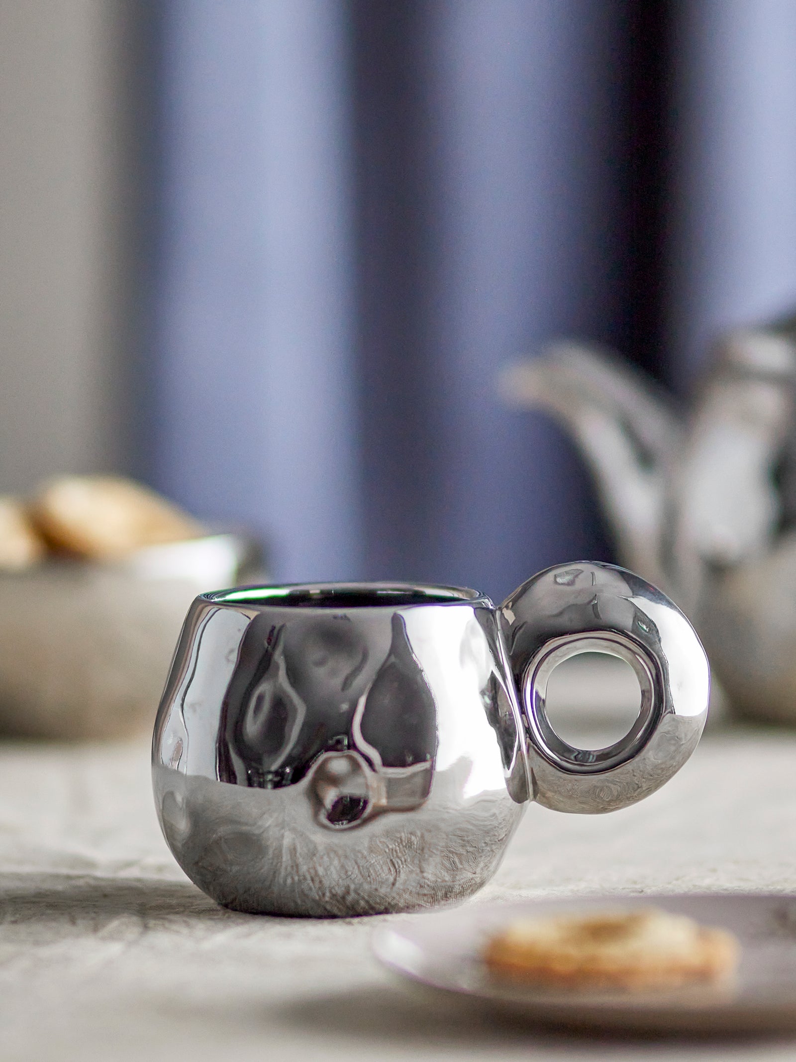 Shine Cup Silver, Stoneware