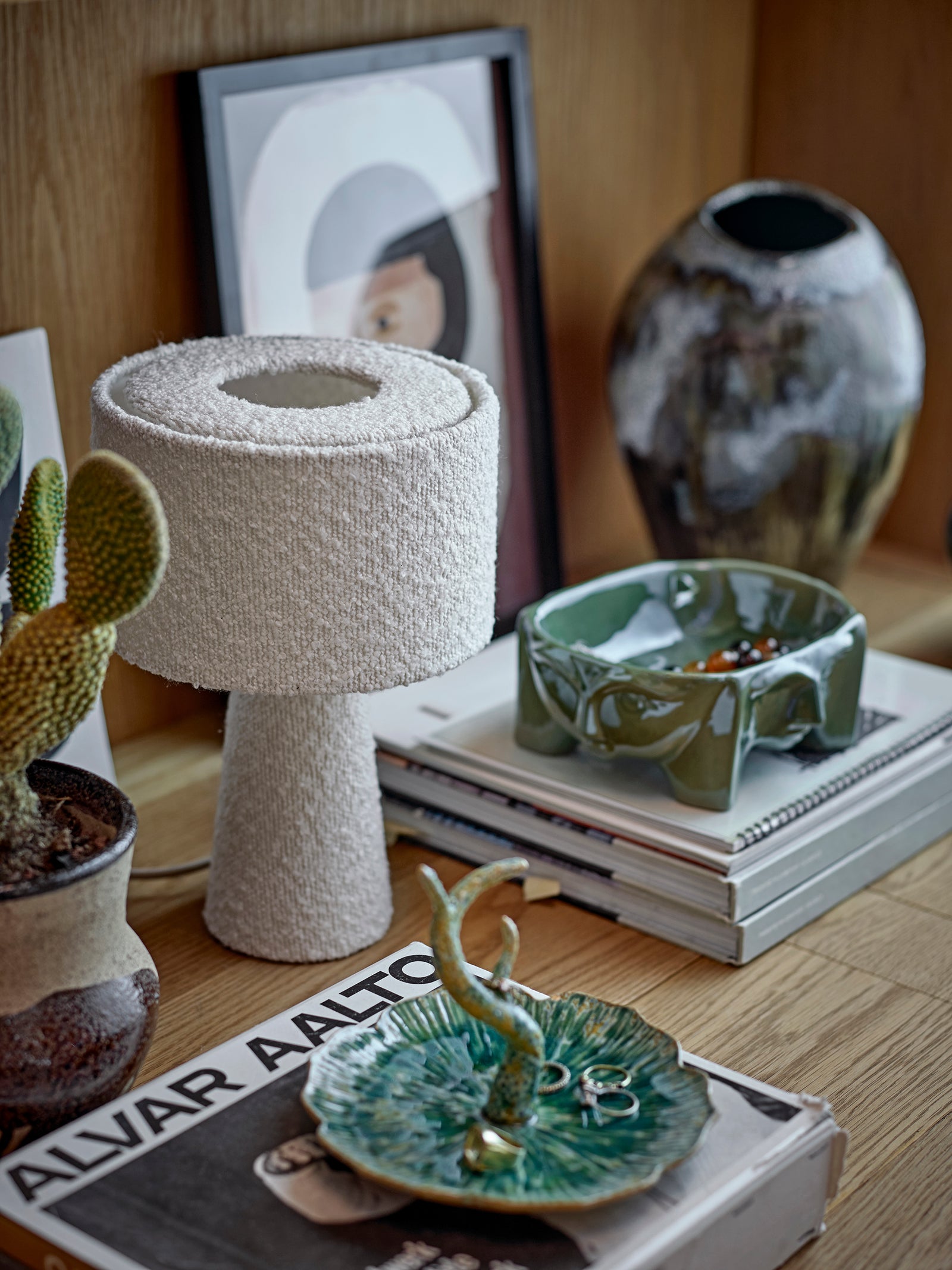 Amanda Illustration With Frame