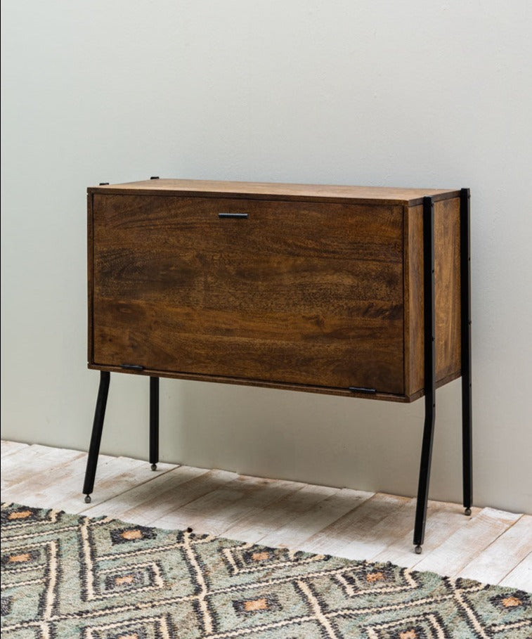 Vaness Sideboard