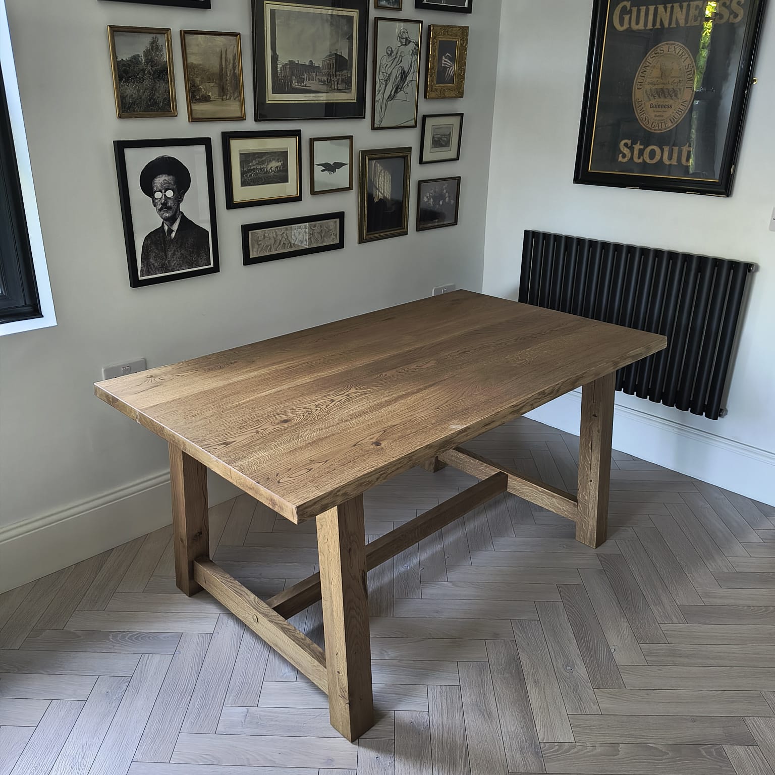 Solid Oak Farmhouse Dining Table Brown / Strachel A.F.