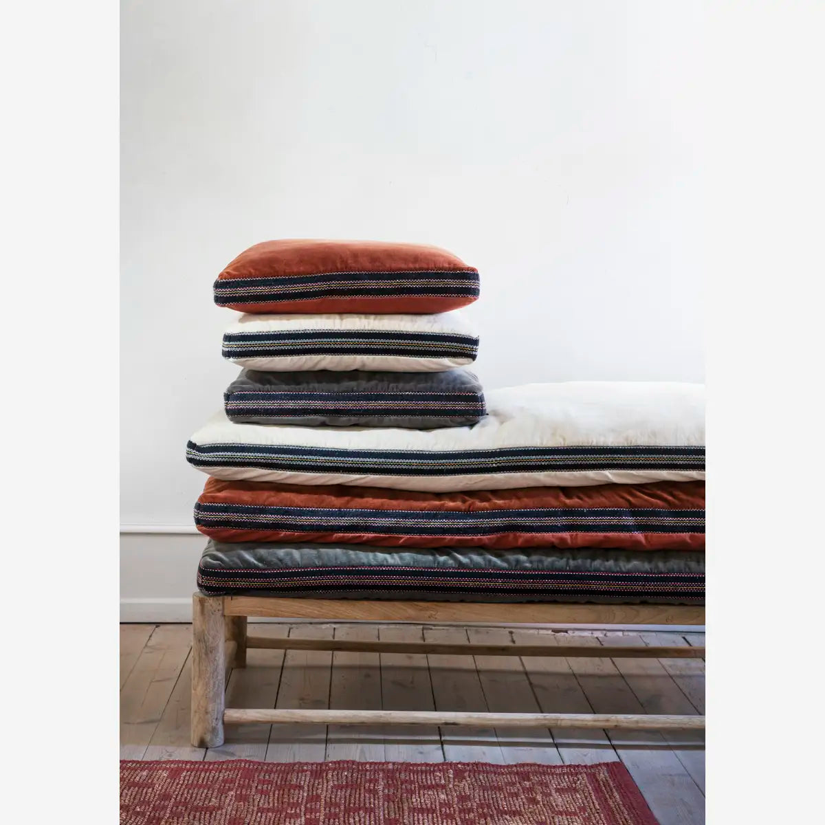 Cotton Velvet Seating Mat Grey, black