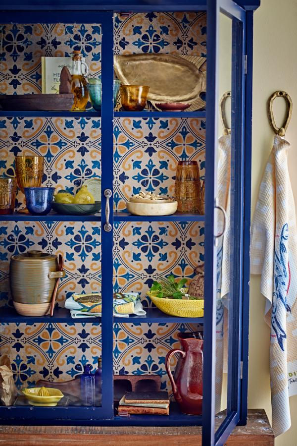 Hazem Cabinet, Blue