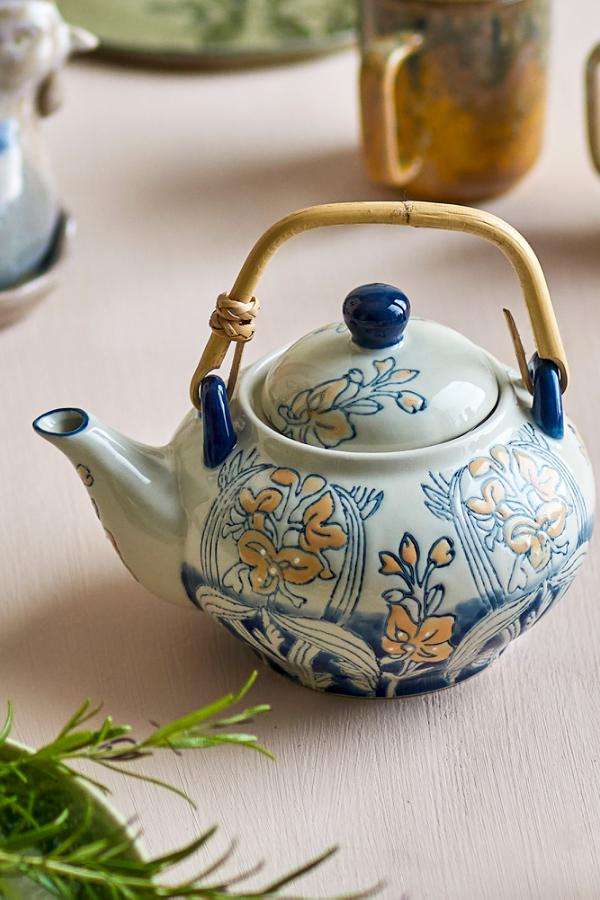 Myah Teapot with Teastrainer