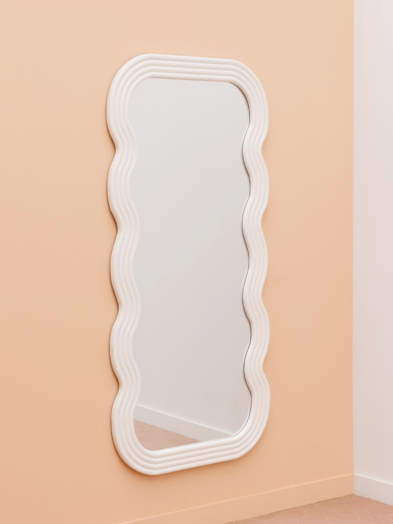 Large White Wavy Mirror Ziggy