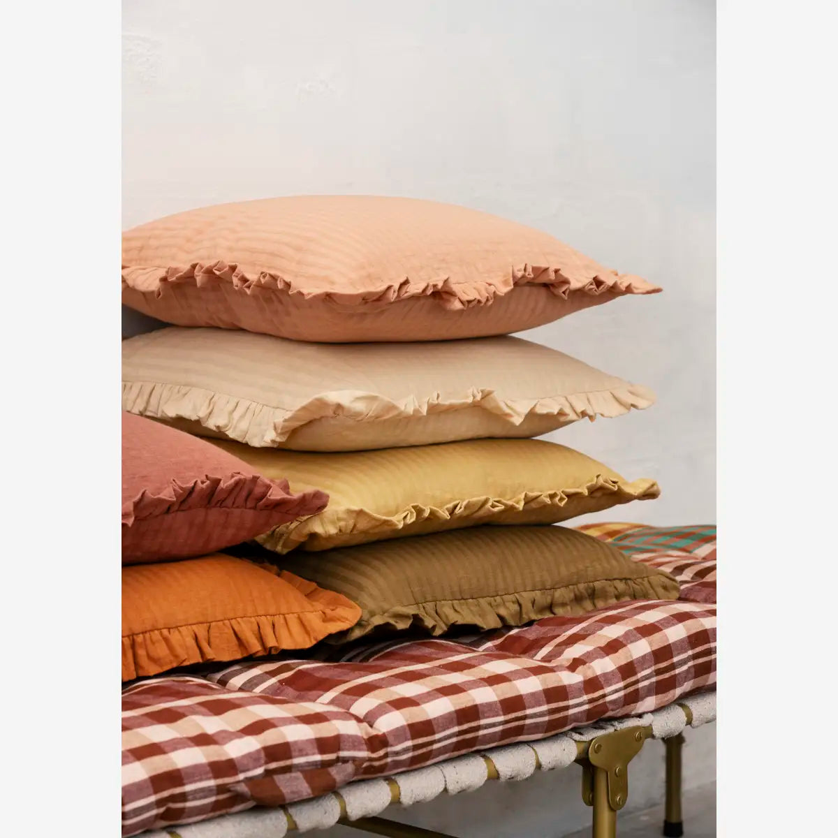 Ruffle Cushion Rust 50x50cm