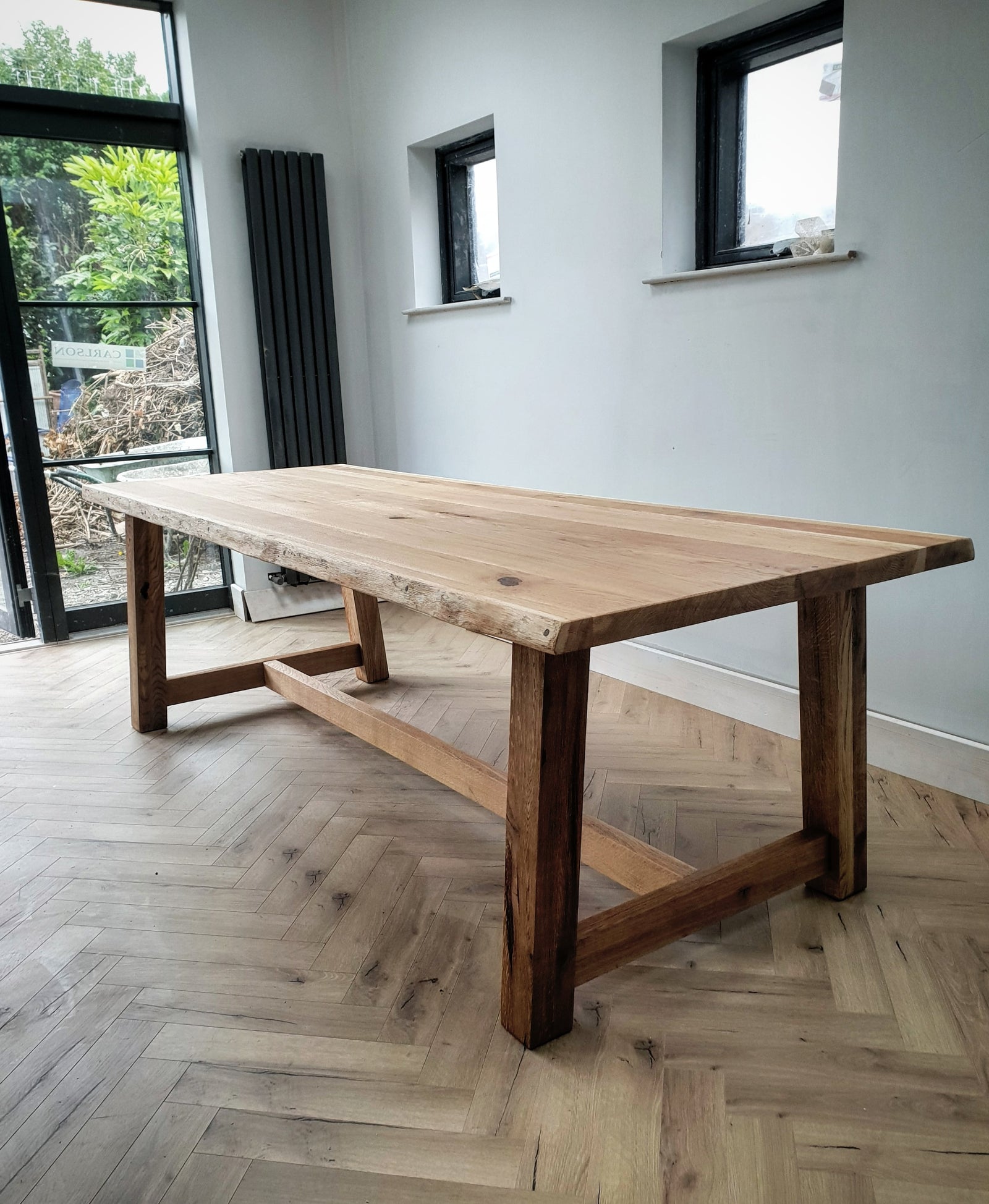 Solid Oak Farmhouse Dining Table Natural / Strachel A.F.