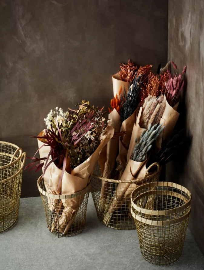 Wire Basket With Wood
- Madam Stoltz