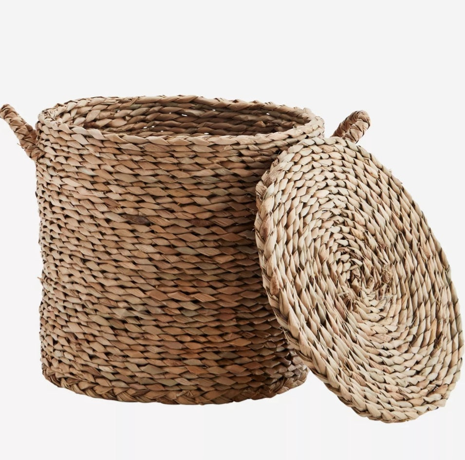 Seagrass Basket With Lid