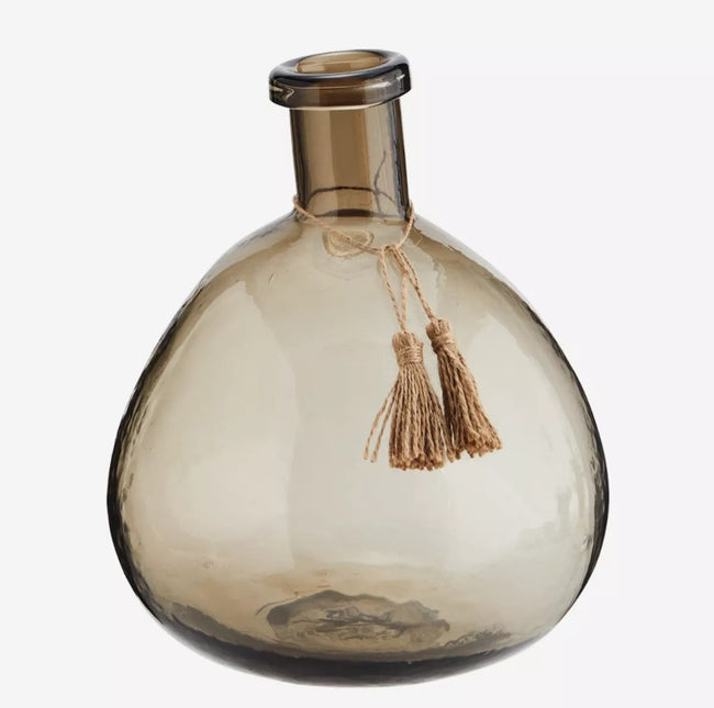 Glass Vase With Tassels



Madam Stoltz