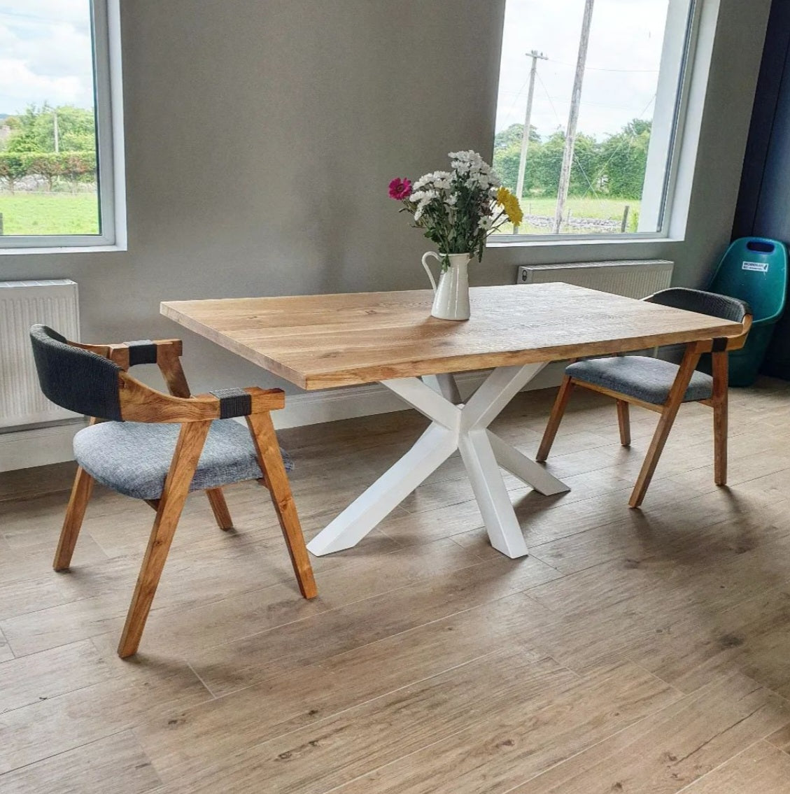 Solid Oak Table Natural / Star Frame White / Strachel A.F.