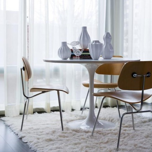 Eero Saarinen Tulip Style Table - White Top 90cm / Diameter