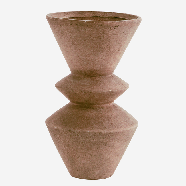 Terracota Vase
-
Madam Stoltz