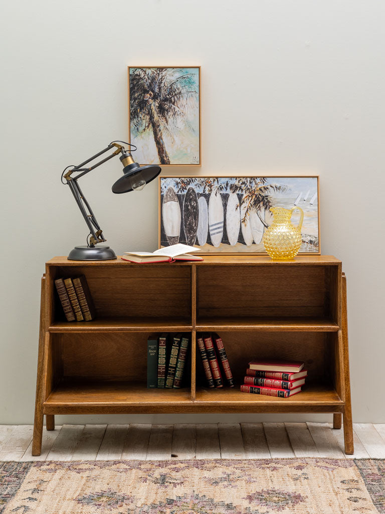 Retro Low Shelf Soto