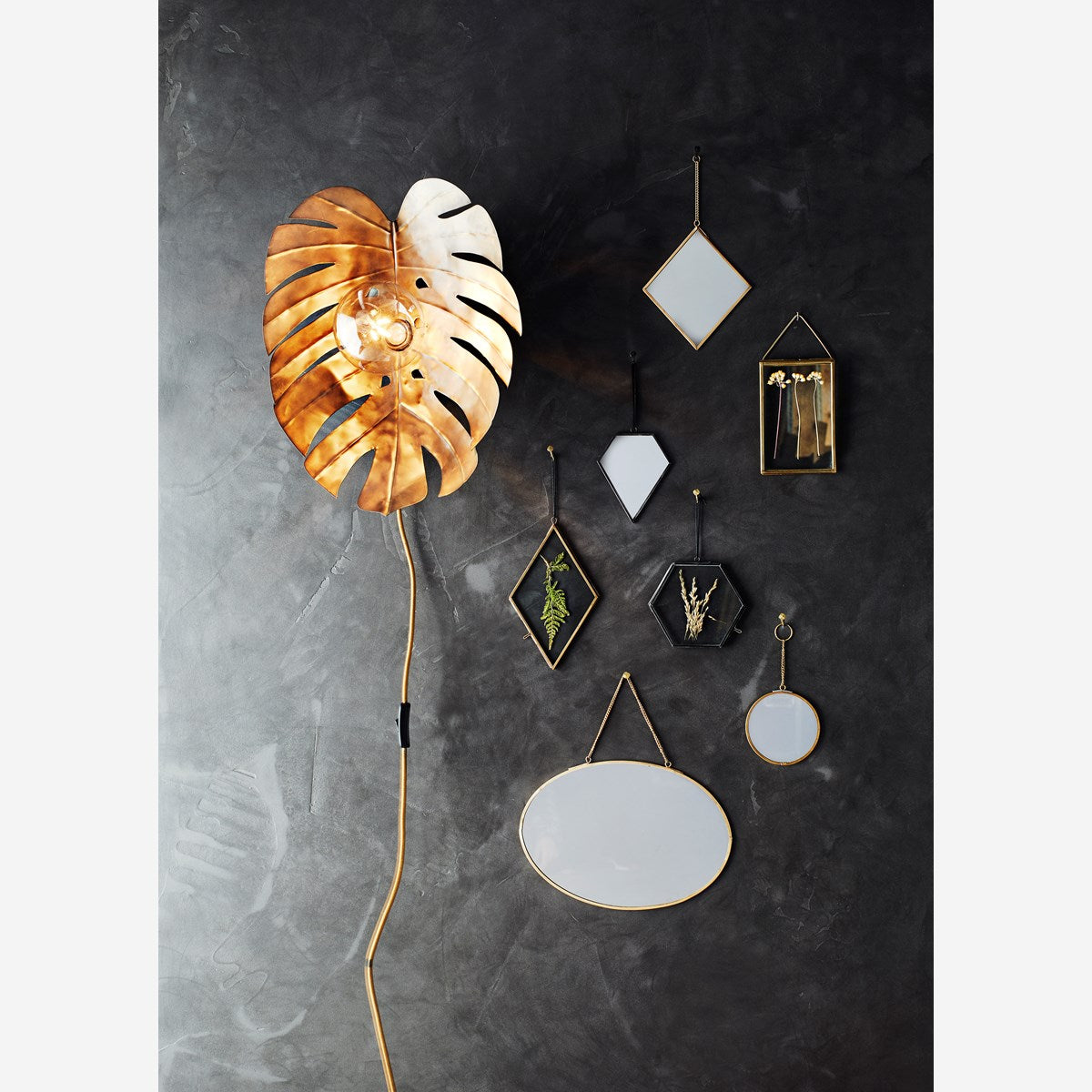 Leaf Wall Lamp Madam Stoltz