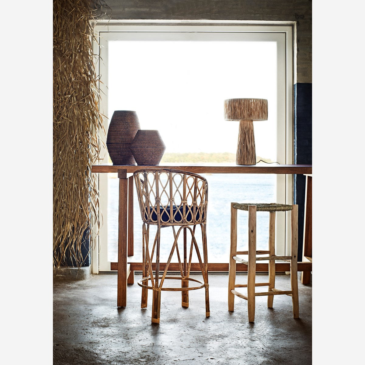 Raffia Table Lamp