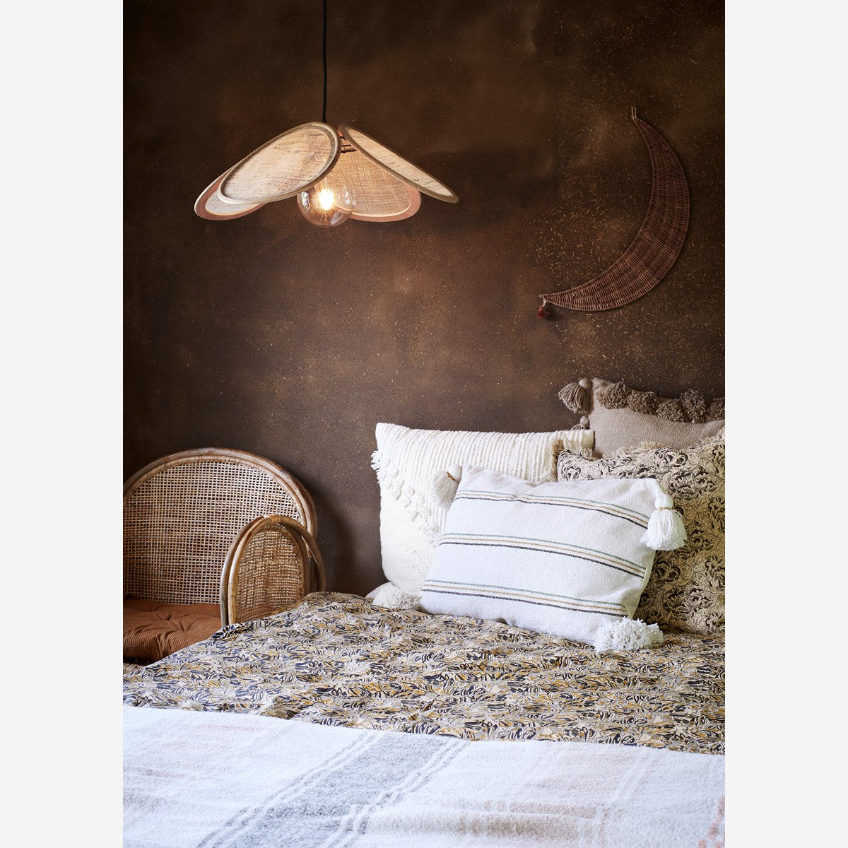 Rattan Ceiling Lamp With Linen