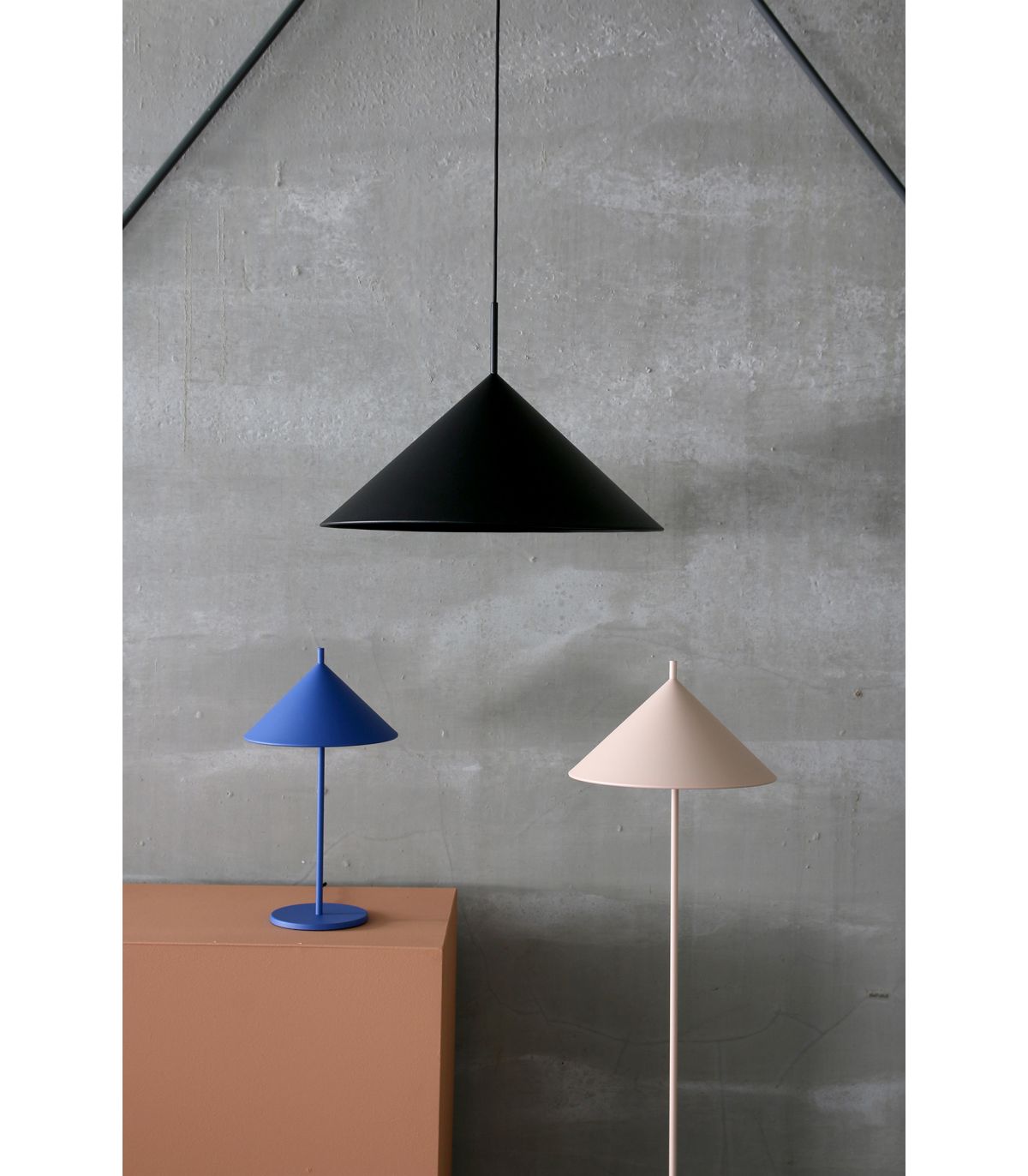 HKliving Metal Triangle Pendant Lamp L Matt Black